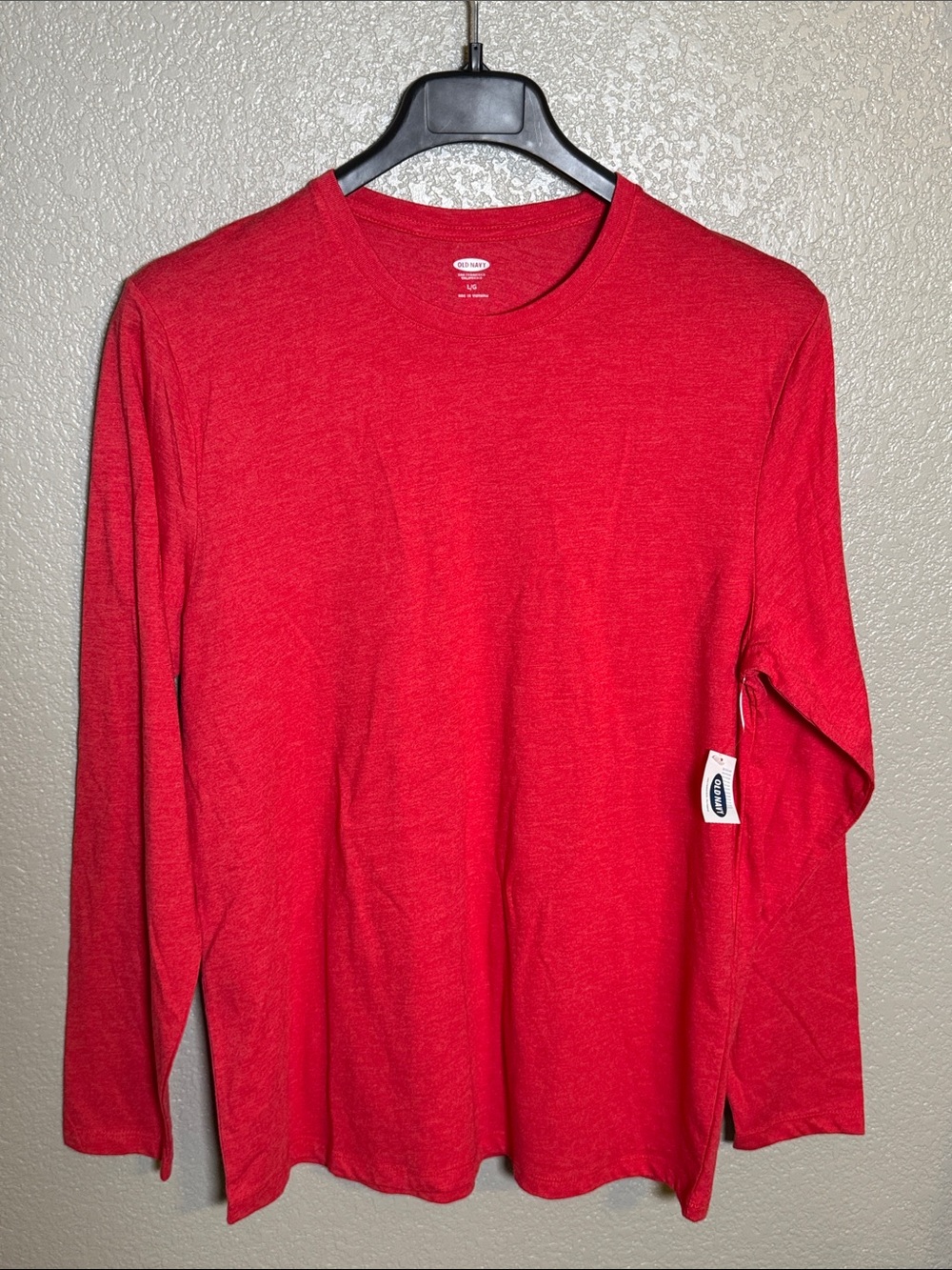 Old Navy Men's Red Long Sleeve Crewneck Tee